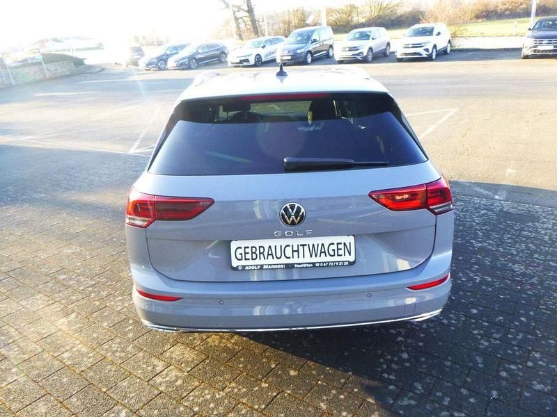 Gebraucht VW Golf VIII Move 131 PS (96 kW) 2023 Andere farbe Kombi