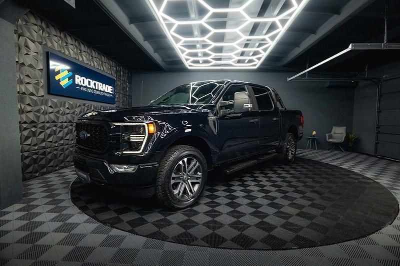 Gebraucht Ford F-150 Raptor 405 PS (297 kW) 2021 Schwarz Abholung