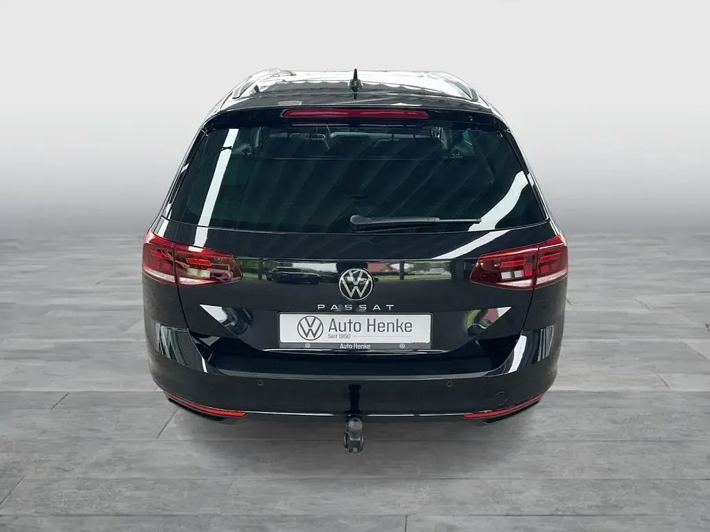 Occasion VW Passat R-line 200 ch (147 kW) 2023 Noir Break