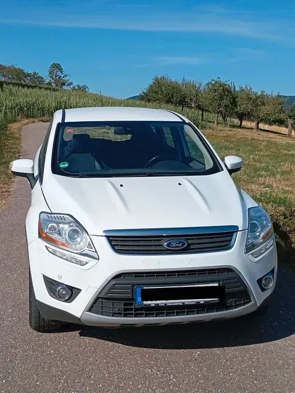 Gebraucht Ford Kuga Titanium 140 PS (102 kW) 2012 Weiß SUV
