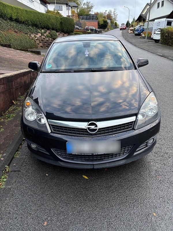 Schwarz Gebraucht 2008 Opel Astra GTC Coupé | 1.899 € (Etwas zu teuer) - Bild 1/4