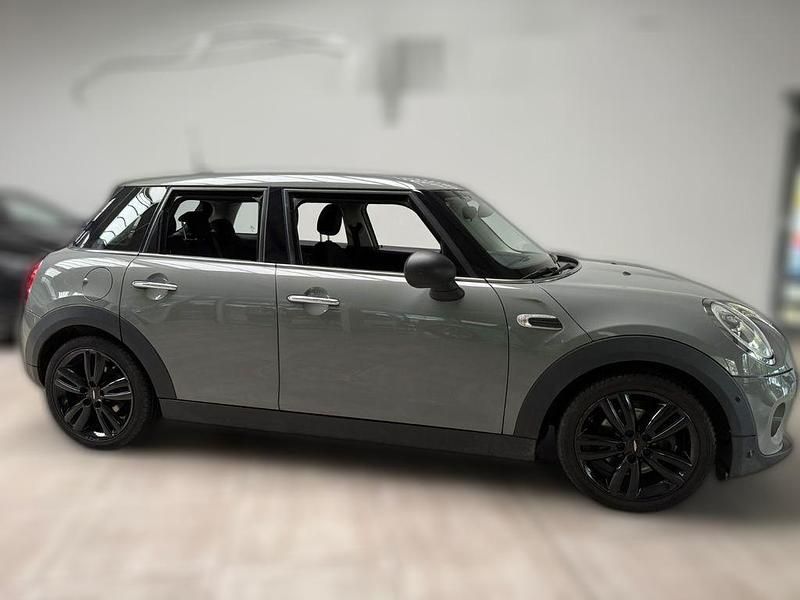 Grau Gebraucht 2016 Mini ONE Pepper Kleinwagen | 12.410 € (Etwas zu teuer) - Bild 1/4