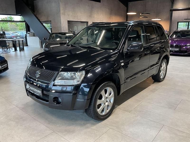 Schwarz Gebraucht 2006 Suzuki Grand Vitara Club SUV | 3.980 € (Superpreis) - Bild 1/4