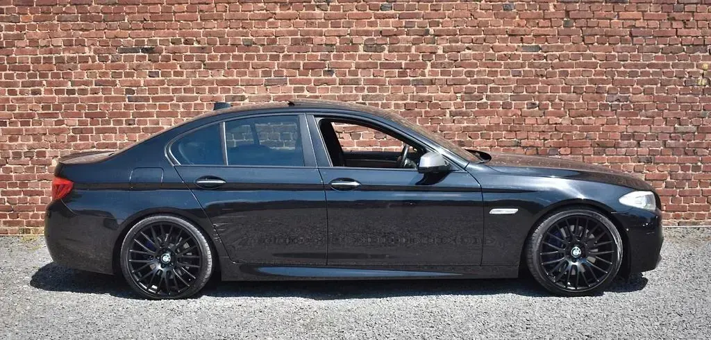 Gebraucht BMW M550 Performance 381 PS (280 kW) 2012 Schwarz Limousine