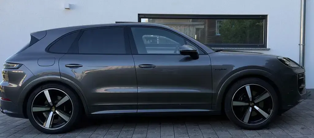 Brugt Porsche Cayenne 470 HK (345 kW) 2023 Grå SUV