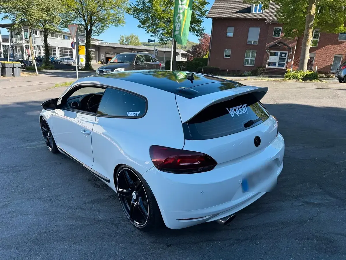 Usata VW Scirocco R-line 329 CV (241 kW) 2009 Bianco Coupé