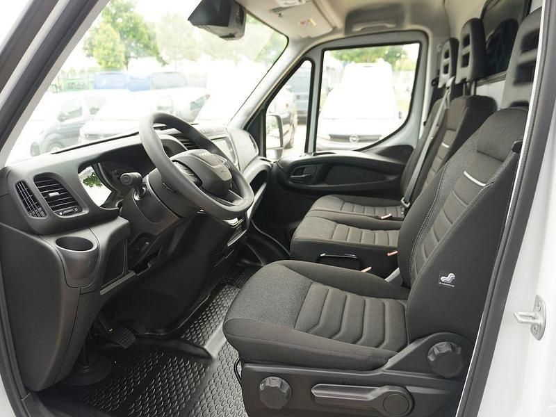 Neu Iveco Daily 160 PS (117 kW) 2026 Weiß Van / Kleinbus
