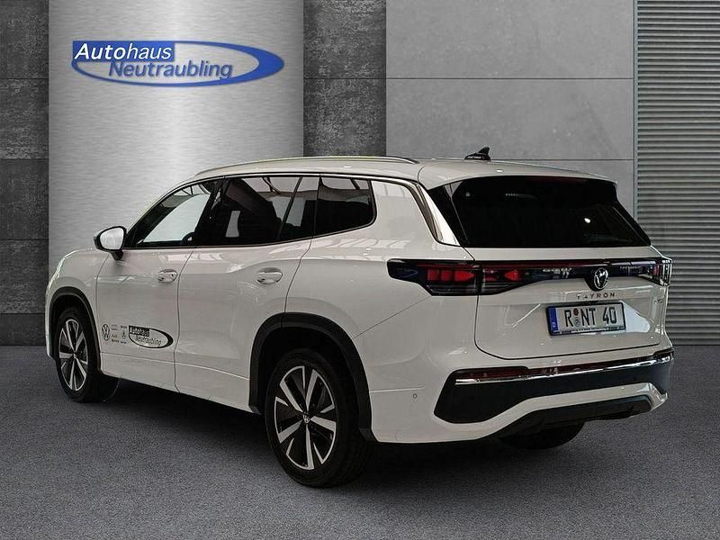 Gebraucht VW Tayron Elegance 150 PS (110 kW) 2025 (weiß) pure white uni SUV