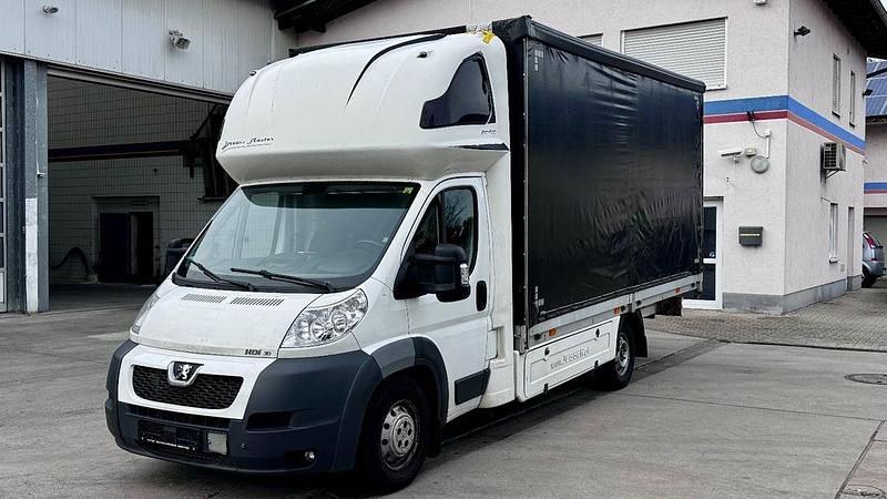 Weiß Gebraucht 2015 Peugeot Boxer Van | 10.999 € - Bild 1/4