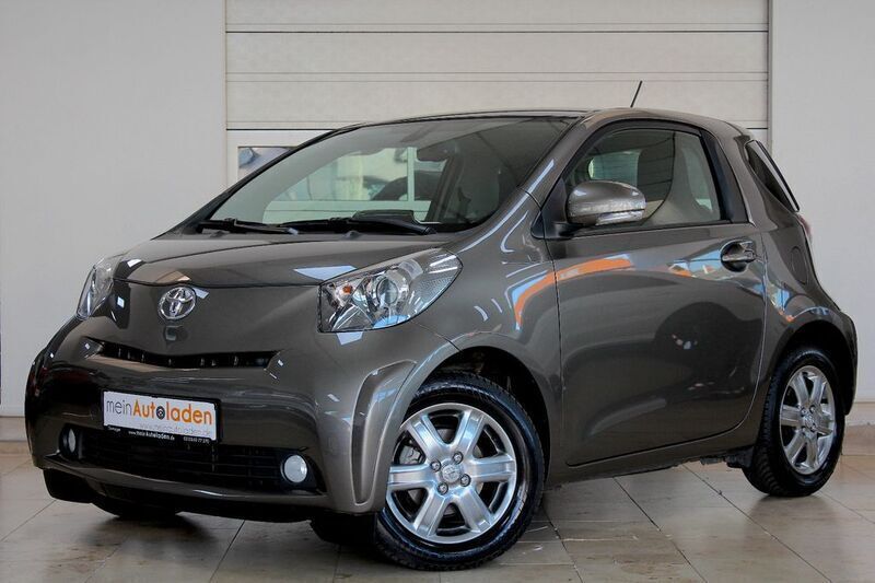 Braun Gebraucht 2010 Toyota iQ Kleinwagen | 7.950 € (Etwas zu teuer) - Bild 1/4
