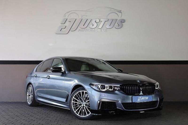 Bluestone metallic (c2y) Gebraucht 2018 BMW 540 Performance Limousine | 33.900 € (Superpreis) - Bild 1/4