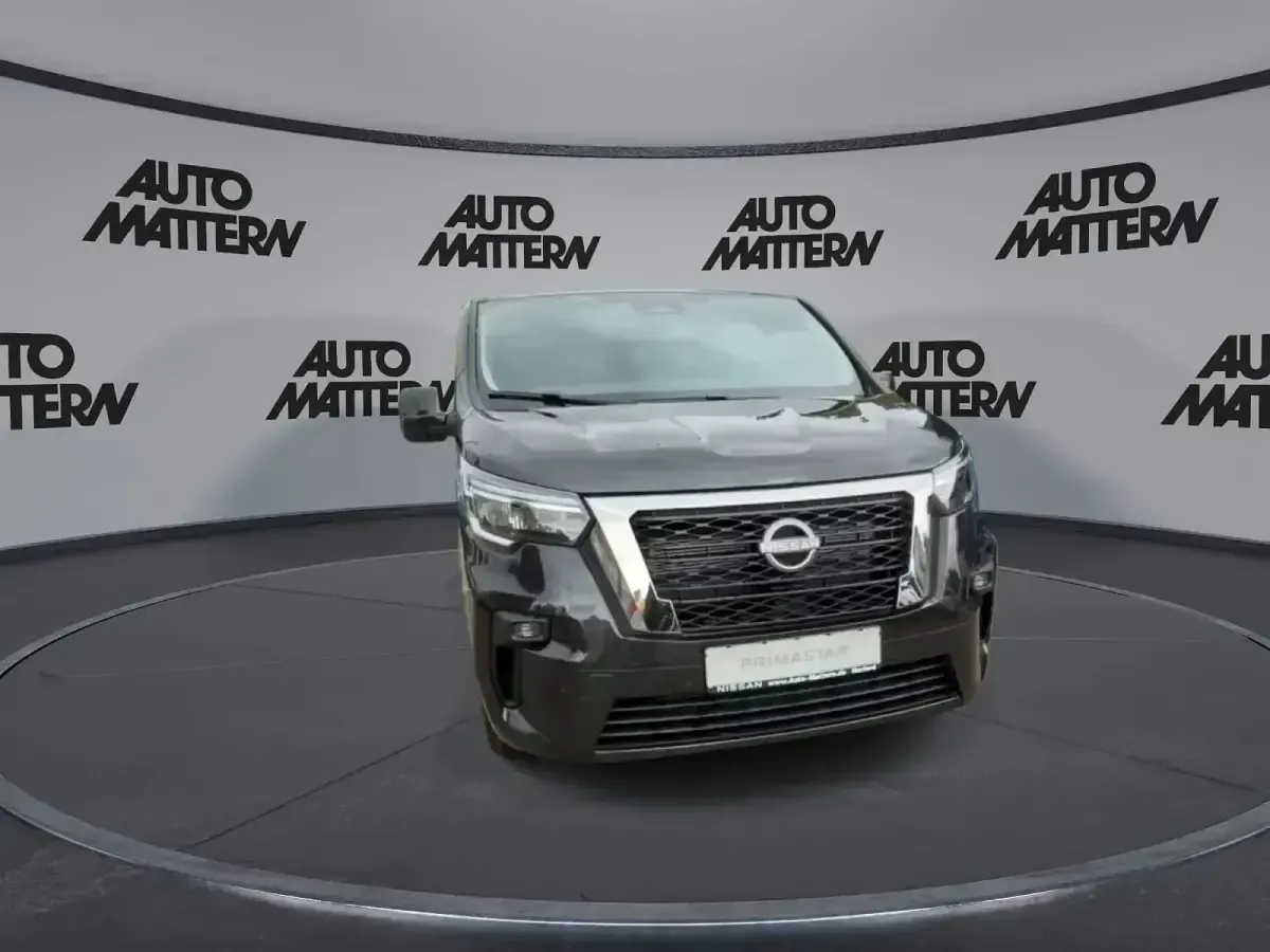 Neu Nissan Primastar Tekna 170 PS (125 kW) 2026 Schwarz Van / Kleinbus