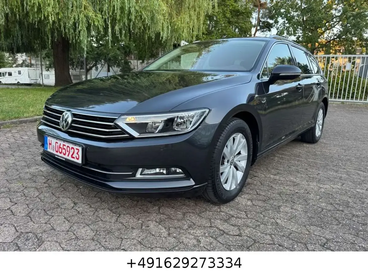 Gebraucht VW Passat Comfortline 150 PS (110 kW) 2019 Grau Kombi