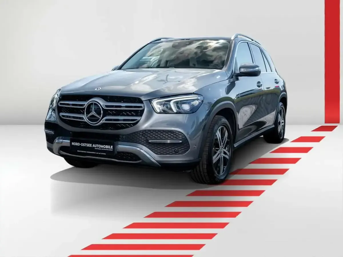 Gebraucht Mercedes GLE400 330 PS (242 kW) 2023 Metalliclack selenitgrau SUV