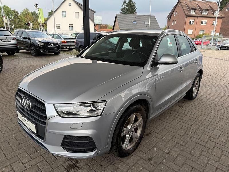 Silber Gebraucht 2016 Audi Q3 Sport SUV | 12.790 € (Fairer Preis) - Bild 1/4