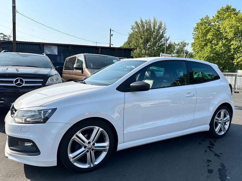 Weiß Gebraucht 2013 VW Polo Highline Kleinwagen | 5.999 € (Fairer Preis) - Bild 1/4