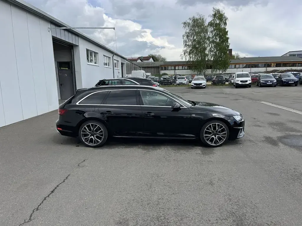Gebraucht Audi A4 S-Line 150 PS (110 kW) 2019 Schwarz Kombi