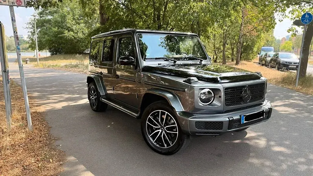 Gebraucht Mercedes G400 AMG 330 PS (242 kW) 2023 Grau SUV