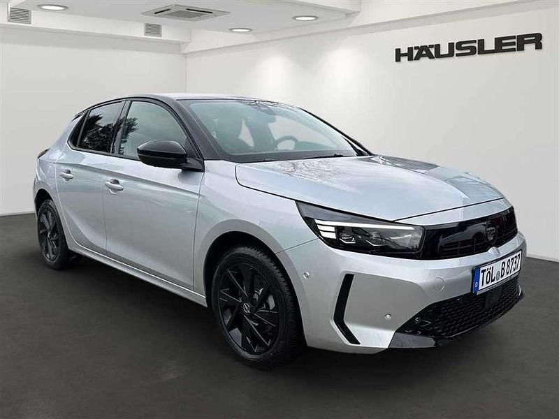 Gebraucht Opel Corsa 131 PS (96 kW) 2024 Kristall silber (metallic) Kleinwagen