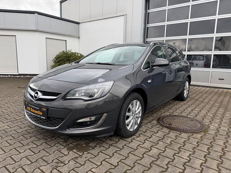 Gebraucht Opel Astra Exklusiv 165 PS (121 kW) 2014 Grau Kombi