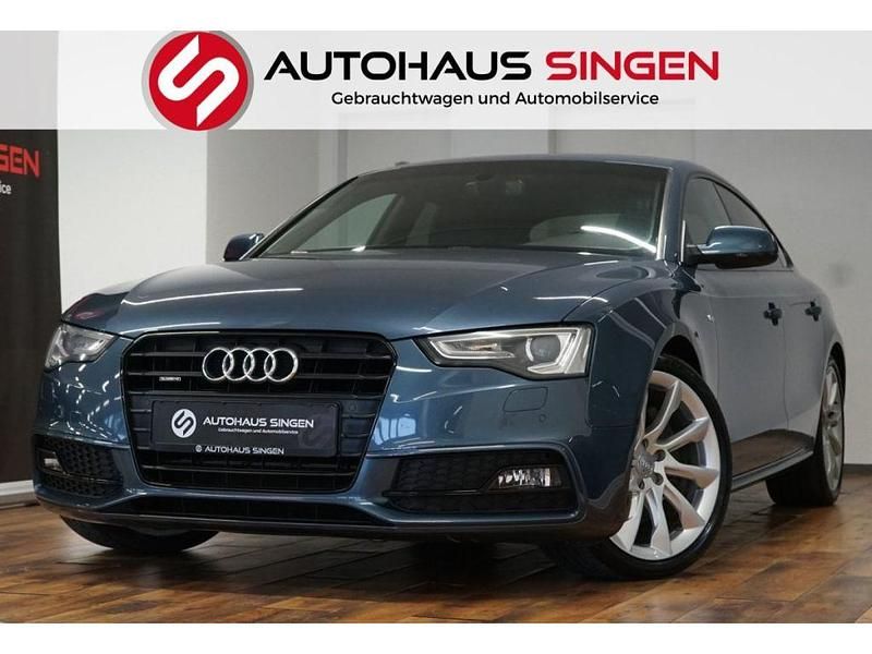 Utopiablau (metallic) Gebraucht 2016 Audi A5 Limousine | 27.990 € - Bild 1/4