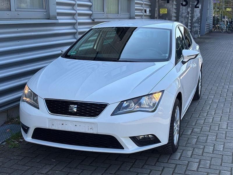 Gebraucht Seat Leon Style 105 PS (77 kW) 2015 Weiß Limousine