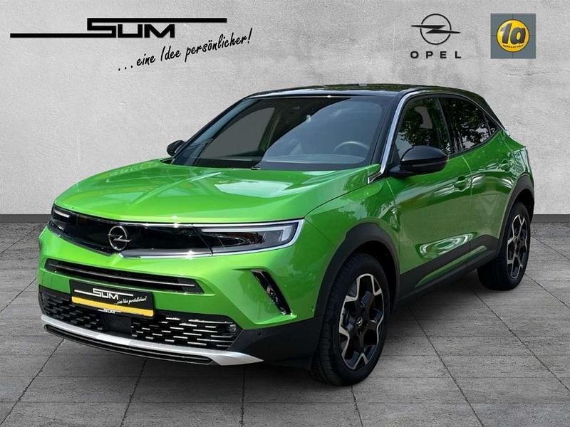 Grün Gebraucht 2023 Opel Mokka Ultimate SUV | 24.990 € (Etwas zu teuer) - Bild 1/4