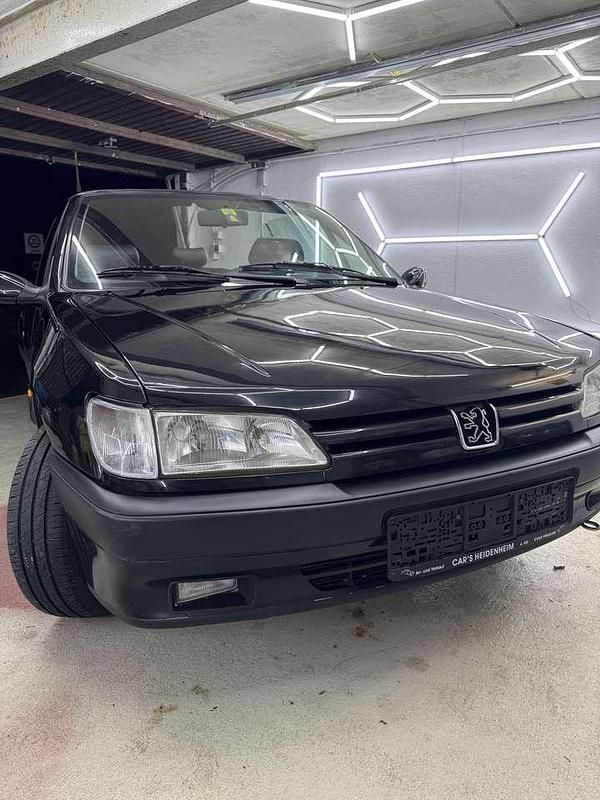Schwarz Gebraucht 1995 Peugeot 306 Cabriolet Cabrio | 2.500 € - Bild 1/4