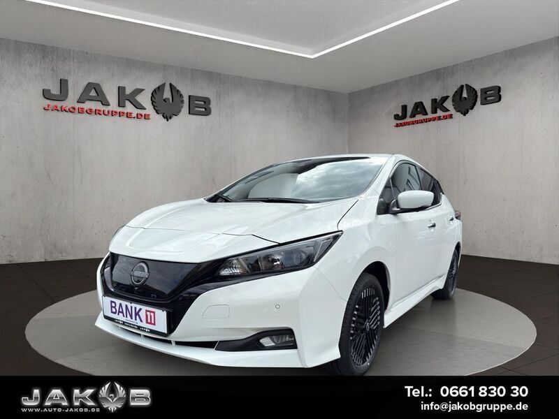 White s Gebraucht 2022 Nissan Leaf Kleinwagen | 18.990 € (Fairer Preis) - Bild 1/4