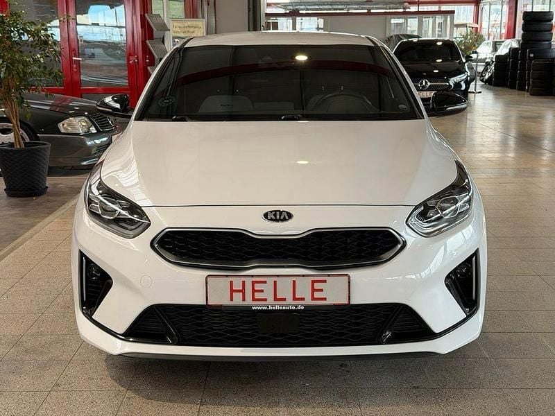 Gebraucht Kia ProCeed GT GT-Line 140 PS (102 kW) 2019 Weiß Kleinwagen