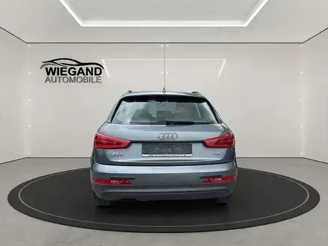 Gebraucht Audi Q3 Design 140 PS (102 kW) 2013 Grau SUV
