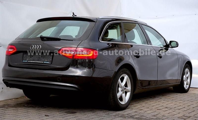 Gebraucht Audi A4 Advanced 143 PS (105 kW) 2013 Grau Kombi
