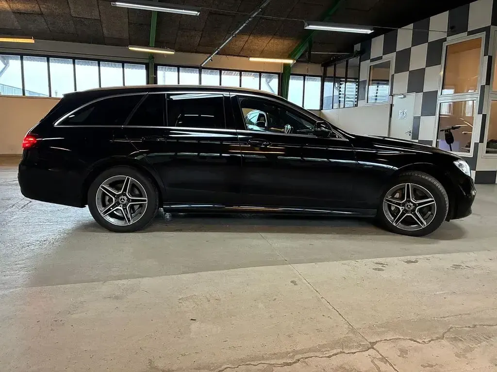 Gebraucht Mercedes E300 AMG 320 PS (235 kW) 2021 Schwarz Kombi
