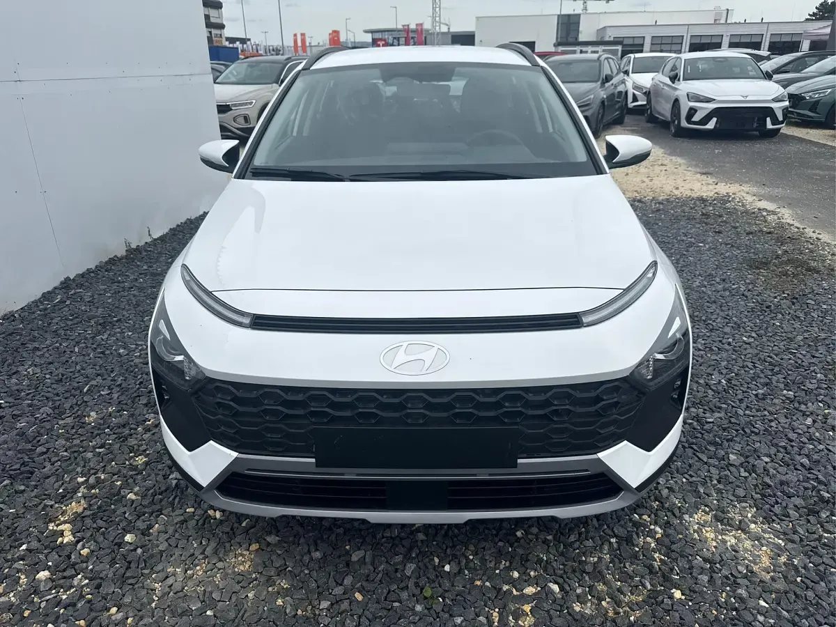 Neu Hyundai Bayon Life 90 PS (66 kW) 2026 Weiss saw SUV