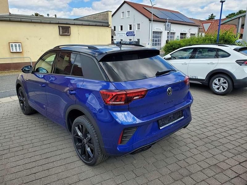 Neu VW T-Roc R-line 150 PS (110 kW) 2025 Lapizbluemetallic/black SUV