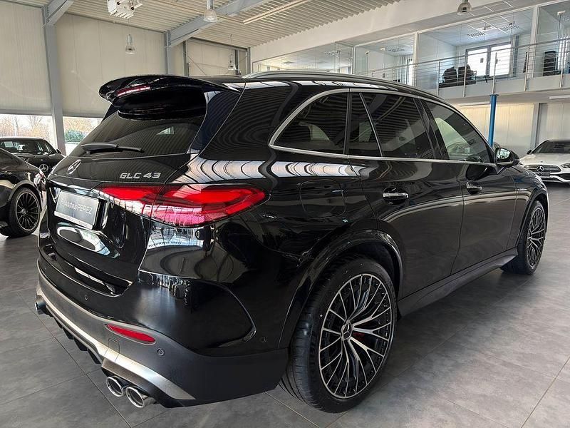Gebraucht Mercedes GLC43 AMG AMG 421 PS (309 kW) 2023 Obsidianschwarz metallic (metallic) SUV
