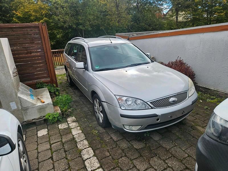 Silber Gebraucht 2004 Ford Mondeo Kombi | 1.000 € (Superpreis) - Bild 1/4