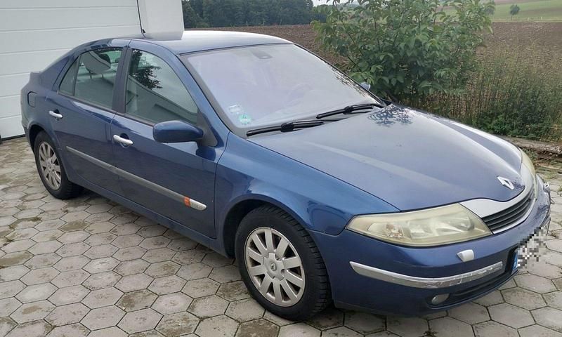 Blau Gebraucht 2002 Renault Laguna Coupé | 1.950 € - Bild 1/4