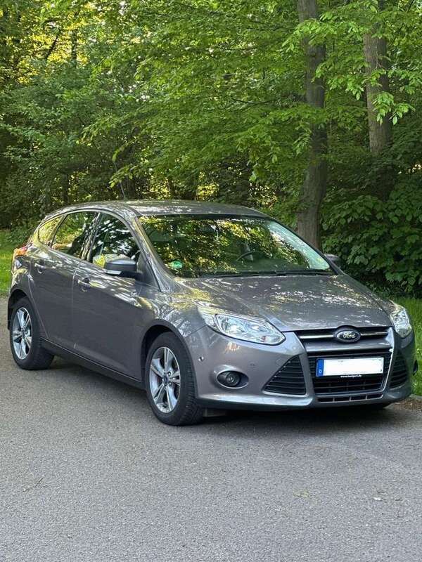 Braun Gebraucht 2013 Ford Focus SYNC Edition Kleinwagen | 5.100 € (Guter Preis) - Bild 1/4