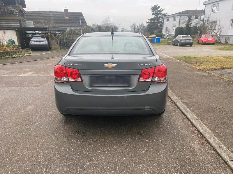 Gebraucht Chevrolet Cruze LT 120 PS (88 kW) 2011 Grau Limousine