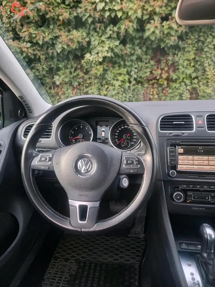 Gebraucht VW Golf VII 122 PS (89 kW) 2012 Schwarz Limousine