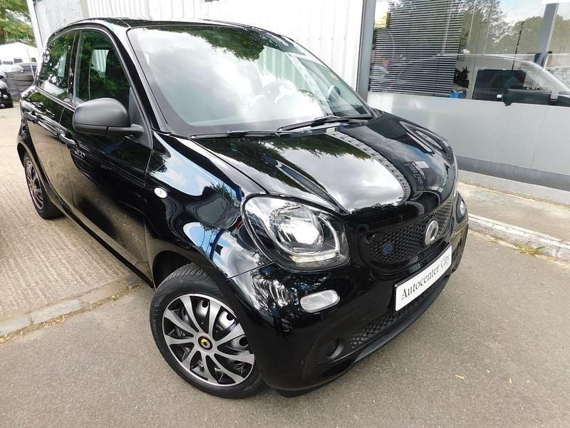 Schwarz Gebraucht 2019 Smart ForFour Electric Drive Limousine | 8.200 € (Fairer Preis) - Bild 1/4