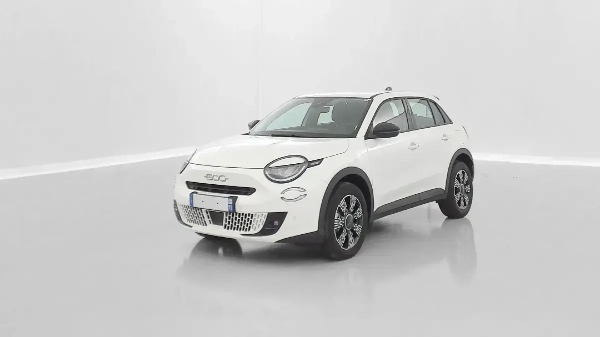 Gebraucht Fiat 600 Pop 136 PS (100 kW) 2025 (ice white) SUV