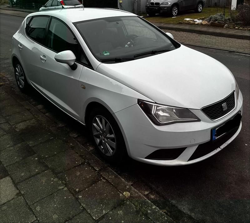 Gebraucht Seat Ibiza Reference 69 PS (50 kW) 2012 Weiß Kleinwagen