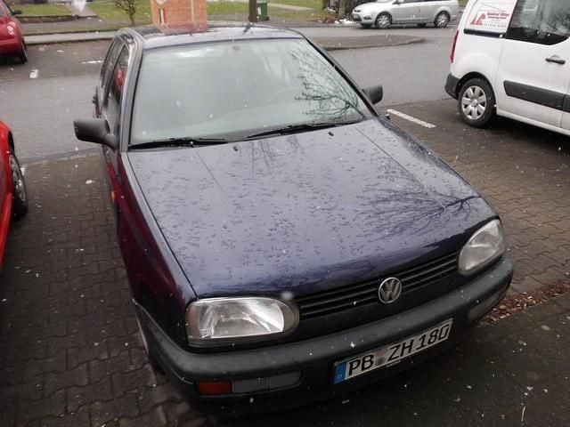 Blau metallic Gebraucht 1994 VW Golf Limousine | 1.050 € - Bild 1/4