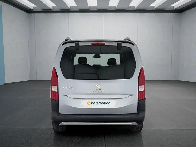 Gebraucht Peugeot Rifter 131 PS (96 kW) 2023 Grau Van / Kleinbus