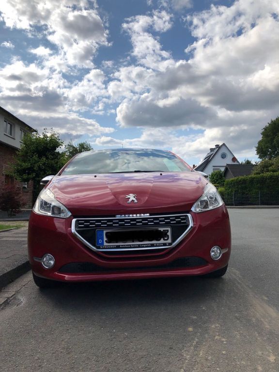 Rot Gebraucht 2014 Peugeot 208 GTi Kleinwagen | 5.500 € (Superpreis) - Bild 1/4