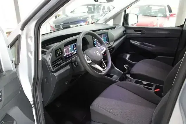 Gebraucht VW Caddy 102 PS (75 kW) 2024 Silber Van / Kleinbus