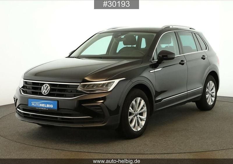 Schwarz Gebraucht 2022 VW Tiguan Life SUV | 23.490 € (Guter Preis) - Bild 1/4