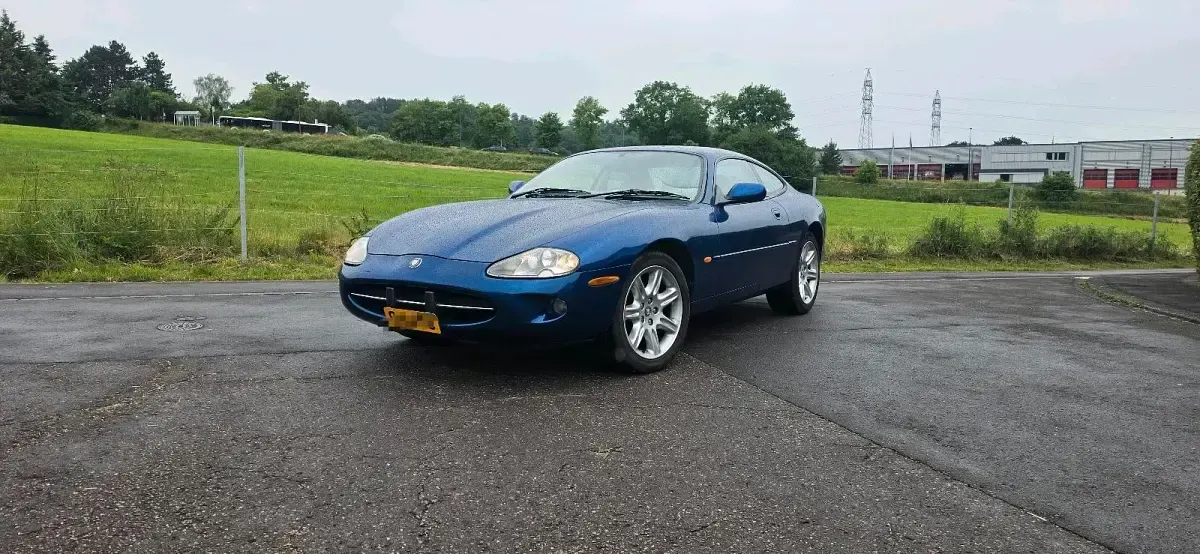 Gebraucht Jaguar XK8 285 PS (209 kW) 1999 Blau Coupé